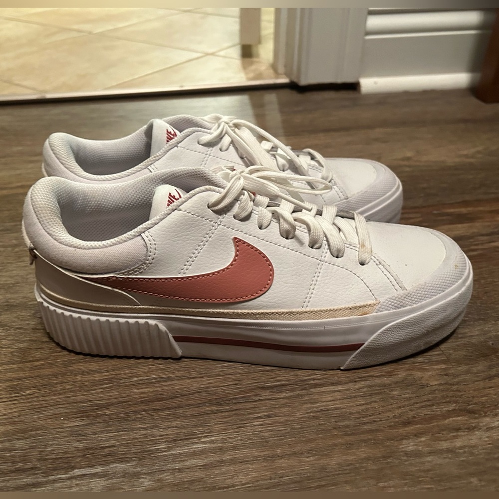 Nike Court Legacy Platform - White and Pink